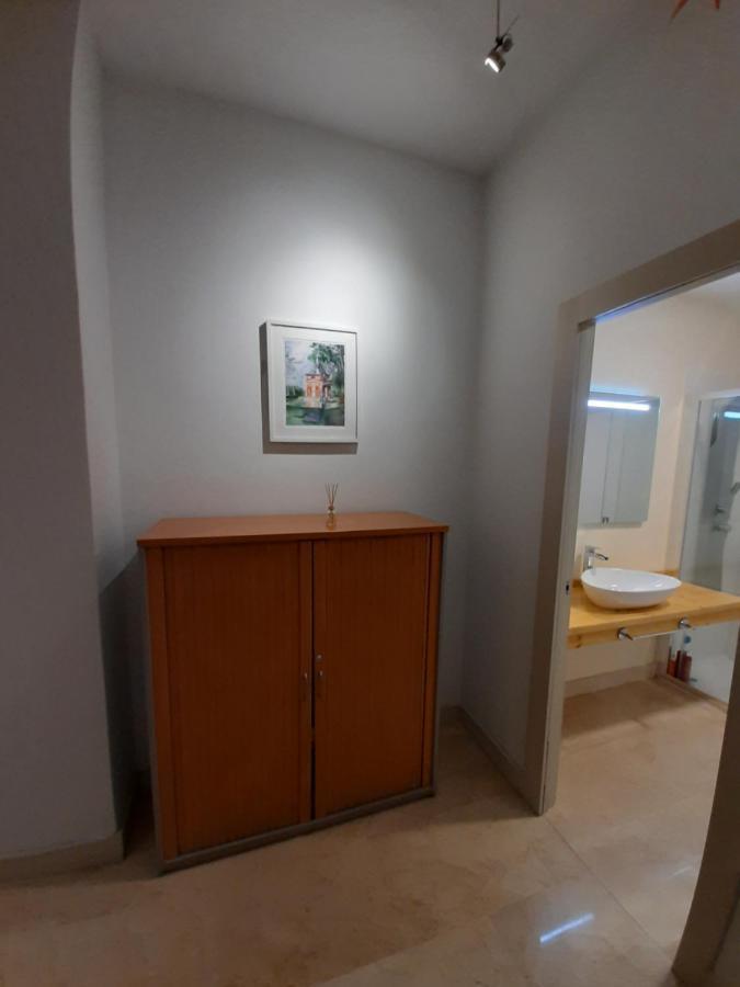 Estudio Con Parking Privado Apartment Madrid Exterior photo
